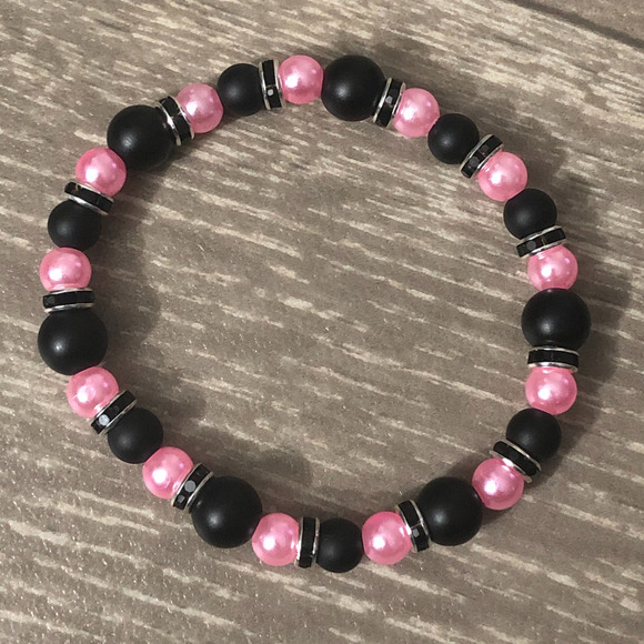Handmade Black & Pink Beaded Stretch Bracelet with Black Spacers - Picture 5 of 5